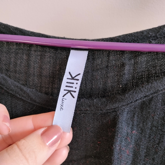 Plus High Low Linen Blend Loose Top - Picture 9 of 10